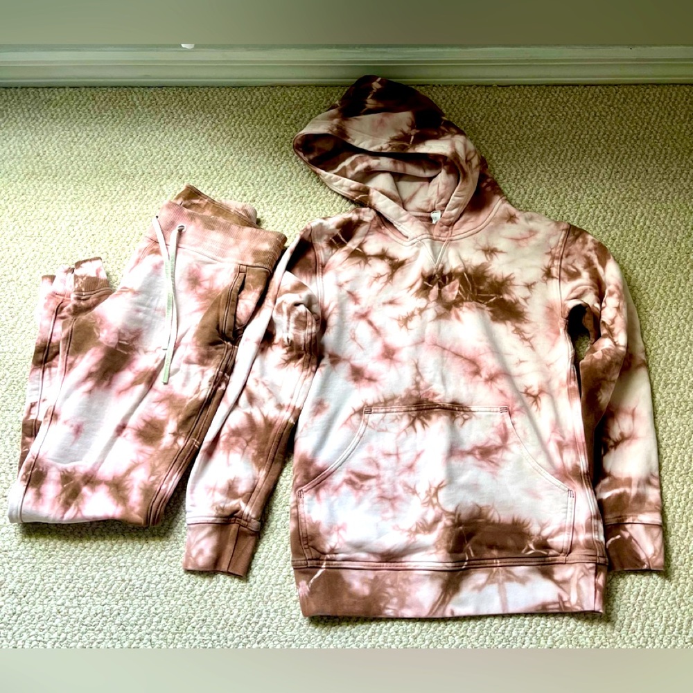 Lululemon 2 piece jog set